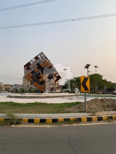 ایل ڈی اے ایوینیو ۔ بلاک جے ایل ڈی اے ایوینیو,لاہور میں 10 مرلہ رہائشی پلاٹ 1.83 کروڑ میں برائے فروخت۔