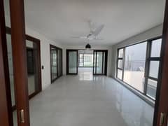 Facing Golf 1 Kanal House For Rent At Very Reasonable Price
