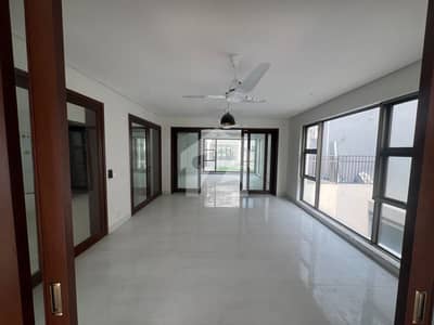 Facing Golf 1 Kanal House For Rent At Very Reasonable Price