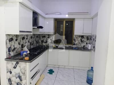 3 Bed DD Flat Available For Rent In Block 7 Gulistan-E-Jauhar Karachi
