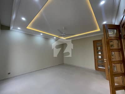 HOUSE FOR RENT IN F-7