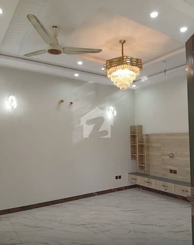 10Marla G floor available for rent. In Block 10Marla G floor available for rent. In Block
