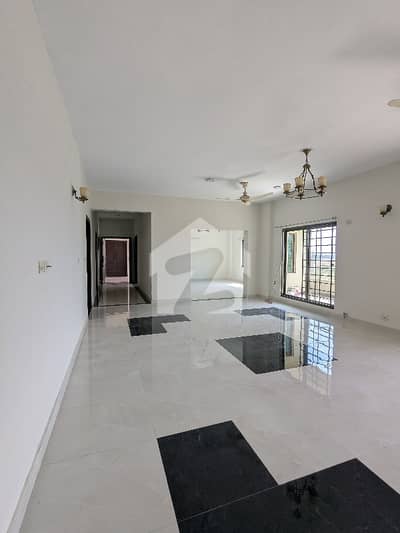 12 Marla 4 Bedroom Apartment Available For Rent