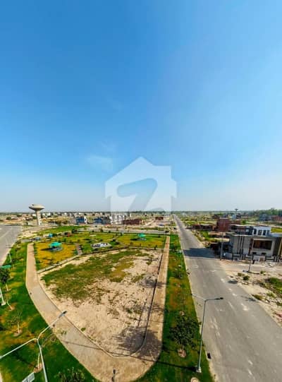 ڈی ایچ اے فیز 1 سیکٹر V - بلاک 2 ڈی ایچ اے فیز 1 ۔ سیکٹر وی,ڈی ایچ اے فیز 1,ڈی ایچ اے ڈیفینس,ملتان میں 8 مرلہ رہائشی پلاٹ 42.0 لاکھ میں برائے فروخت۔