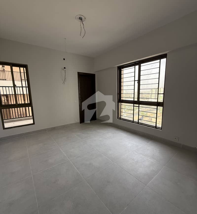 2 Bed dd West Open Semi Furnished 2 Bed dd West Open Semi Furnished
