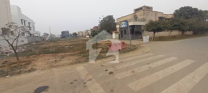 10 Marla Main Boulevard Plot for Sale in Dawood Residency Lahore
