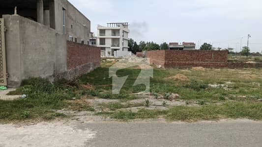 Build Your Dream Home on a Prime 5 Marla Plot in Eden Gardens