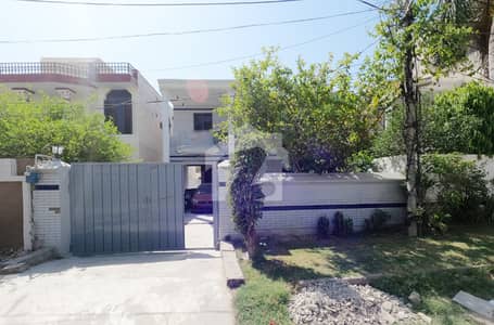 10 Marla House Is Available For Sale In New Iqbal Park Cantt Lahore