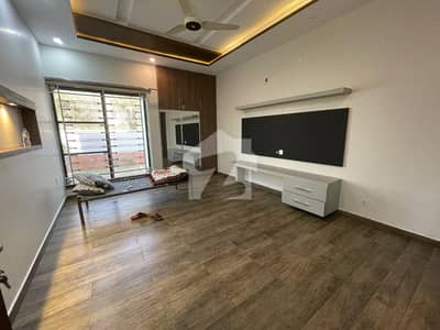 1 Kanal Beautiful Upper Portion for Rent Punjab Phase 2