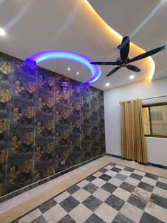 10 Marla House In Hayatabad Phase 7 For rent At Good Location