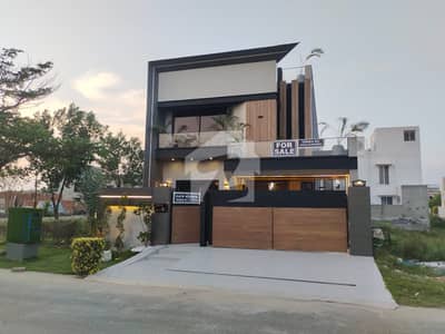 12 Marla Double Unit Most Luxurious and Modern Elevation House Available For Sale