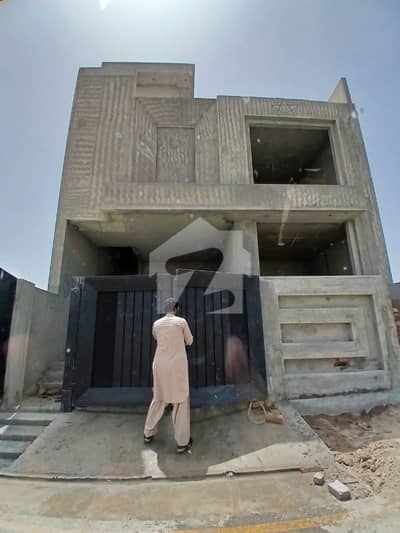 اتحاد گارڈن فیز 1 - بلاک ای اتحاد گارڈن فیز 1,اتحاد گارڈن,ایئر پورٹ روڈ,رحیم یار خان میں 5 کمروں کا 5 مرلہ مکان 1.5 کروڑ میں برائے فروخت۔