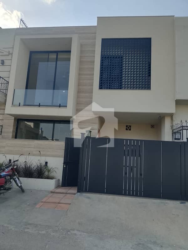 5 Marla Brand New House First Entry 5 Marla Brand New House First Entry