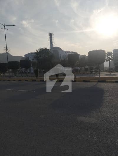 10 Marla commerical plot available For sale in faisal hills block C mean markaz