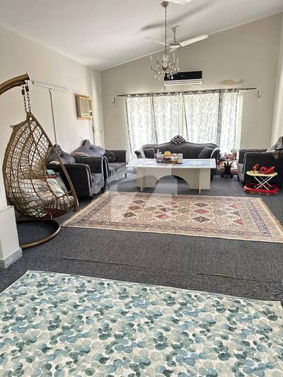 F-10 Ki Prime Location Mein Bilkul Tip-Top, Full Furnished Upper Portion For Rent.
