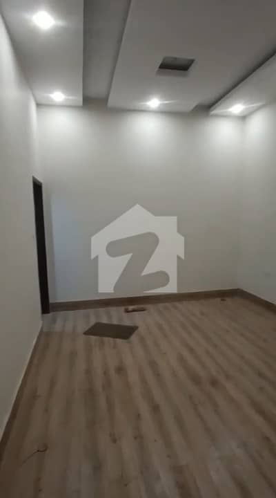 نیا ناظم آباد کراچی میں 4 کمروں کا 5 مرلہ مکان 1.3 لاکھ میں کرایہ پر دستیاب ہے۔ نیا ناظم آباد کراچی میں 4 کمروں کا 5 مرلہ مکان 1.3 لاکھ میں کرایہ پر دستیاب ہے۔