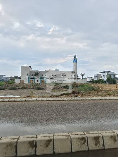SALE 2000 SQUARE YARDS , CORNER PLOT BEACH AVENUE (150 FEET FRONT) PHASE 8 DHA KHI