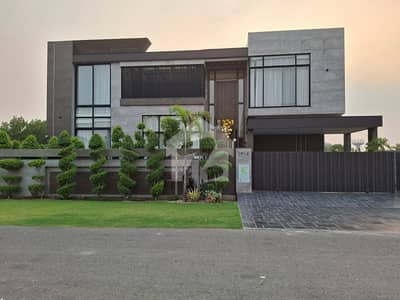 1 KANAL ELEGANT AND FULLY MAINTAINED SUPER HOT LOCATED CORNER BUNGALOW IS AVAILABLE IN THE BEST BLOCK OF DHA LAHORE. 1 KANAL ELEGANT AND FULLY MAINTAINED SUPER HOT LOCATED CORNER BUNGALOW IS AVAILABLE IN THE BEST BLOCK OF DHA LAHORE.