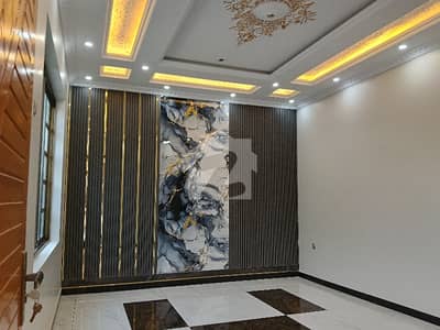CORNER . BRAND NEW LAVISH ELEVATION HOUSE . DIRECT OWNER MEETING. CORNER . BRAND NEW LAVISH ELEVATION HOUSE . DIRECT OWNER MEETING.