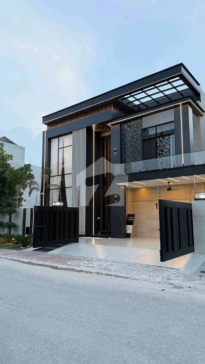 10 Marla Luxury Full Furnished House is Available For Rent in Bahria Town Lahore 10 Marla Luxury Full Furnished House is Available For Rent in Bahria Town Lahore