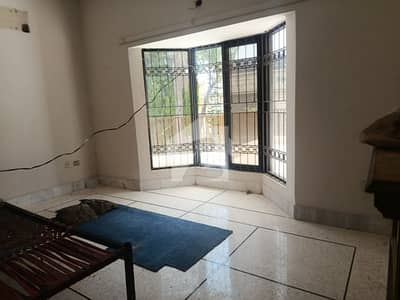 Renovated 1 Kanal House Upper Portion Available For Rent In I-8 Islamabad