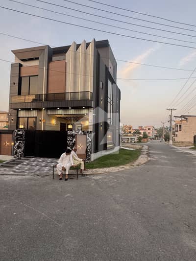 5 Marla Ultra Modern Beautiful Corner House For Sale In Central Park Housing Society Lahore 5 Marla Ultra Modern Beautiful Corner House For Sale In Central Park Housing Society Lahore