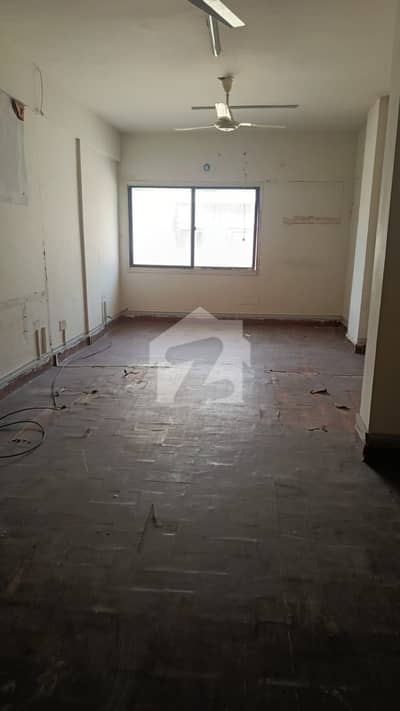Anum Blessing 450 Square Feet Office Available For Rent. Unit 714