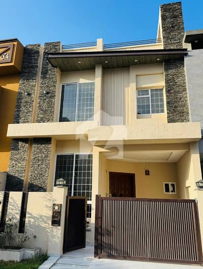 Good Location 5 Marla House Up For Sale In DC Colony