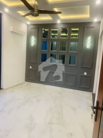 A House Of 10 Marla In State Life Housing Phase 1