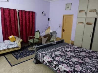 1 Kanal Ground Floor Portion Available For Rent