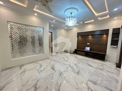 7 Marla Urgently House For Sale In G Block 7 Marla Urgently House For Sale In G Block