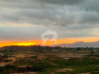 مارگلہ آرچرڈ اسلام آباد میں 10 مرلہ رہائشی پلاٹ 2.15 کروڑ میں برائے فروخت۔