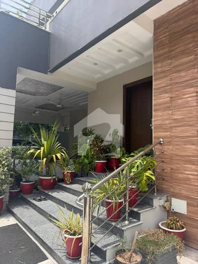 Triple storey House for sale