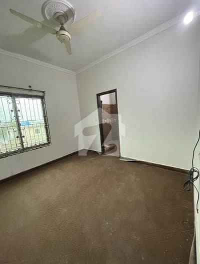 1 bed separate studio flats available for rent pak Arab society