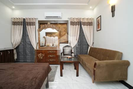 Luxury Fully Furnished 10 Marla House Available for Rent
