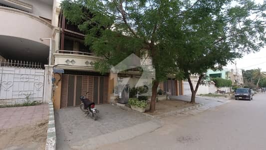 A Prime Location 400 Square Yards House Is Up For Grabs In North Nazimabad