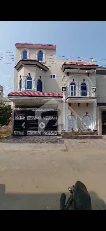 اقبال گارڈن کینال روڈ,رحیم یار خان میں 5 کمروں کا 5 مرلہ مکان 1.65 کروڑ میں برائے فروخت۔
