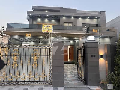 One Kanal Elegant House For Sale In Central Park Lahore One Kanal Elegant House For Sale In Central Park Lahore