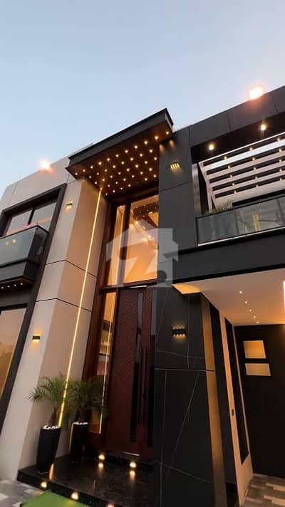1 KANAL BRAND NEW FACING PARK Ultra Modern style Dreamy house Double Highted Lobby stylish luxery house available for sale in VALANCIA TOWN LAHORE by Fast property services Lahore with original pics n original property