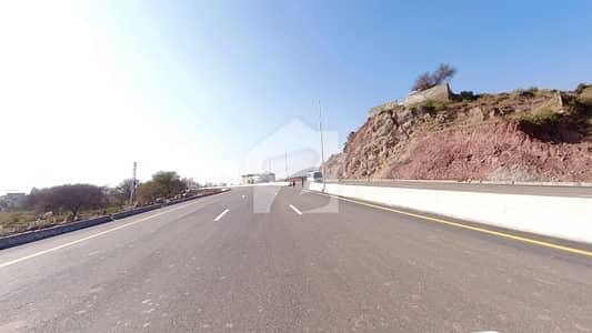 Investors Should sale This Residential Plot Located Ideally In C-16