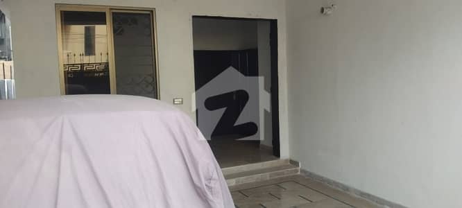 10 marla beautiful Lower Portion for rent allama iqbal town lahore