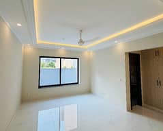 In G-9/4 House Sized 1500 Square Feet For Sale In G-9/4 House Sized 1500 Square Feet For Sale