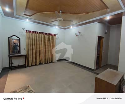 Kda Scheme 1 Main Karsaz 1000 Yard Bungalow Available For Sale Best For Investment, Rental Income Reasonable Demand