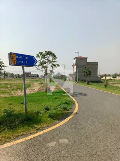 Urgent sale 5 marla plot in Citi Housing Sargodha road Faisalabad