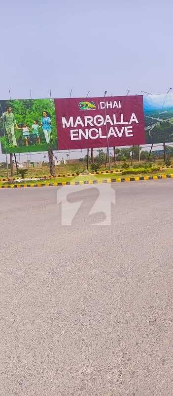 مارگلہ انکلیو مارگلہ ایونیو,اسلام آباد میں 10 مرلہ رہائشی پلاٹ 2.6 کروڑ میں برائے فروخت۔