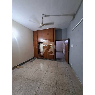 Well-Constructed House Available For Sale In Allama Iqbal Town - Rachna Block