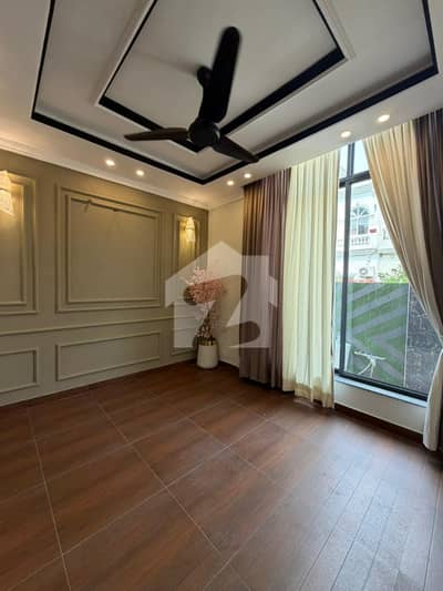 5 Marla Brand New House Are Available For Sale in park view city