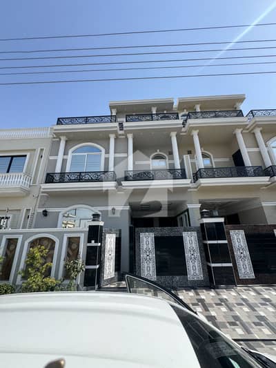 A1 Block House Available For Sale