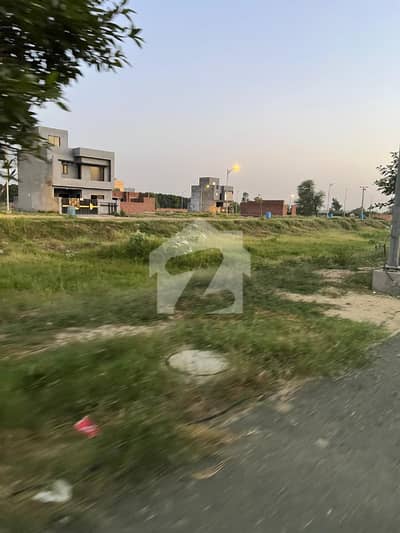 3 Marla Plot Available At Hot Location Near To Park Mosque & Commercial At Reasonable Price In New Lahore City Phase 2