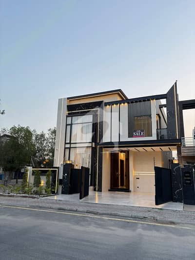 10 Marla Residential House For Sale In Jasmine Block , Nearby Commercial Market, School, Mosque And Health Care Canter